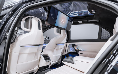 BMW 7 серия, 2025 год, 17 500 000 рублей, 22 фотография