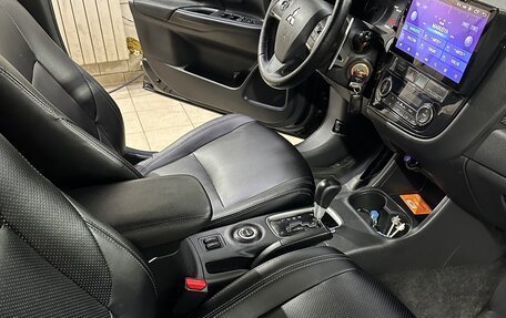 Mitsubishi Outlander III рестайлинг 3, 2013 год, 1 320 000 рублей, 6 фотография