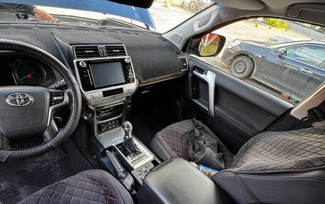 Toyota Land Cruiser Prado 150 рестайлинг 2, 2020 год, 5 900 000 рублей, 5 фотография