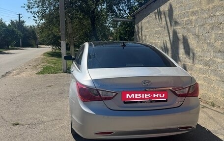 Hyundai Sonata VI, 2012 год, 1 230 000 рублей, 9 фотография