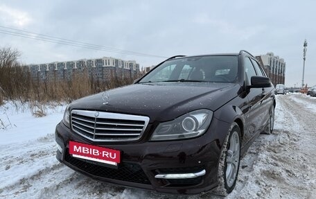 Mercedes-Benz C-Класс, 2011 год, 1 500 000 рублей, 2 фотография