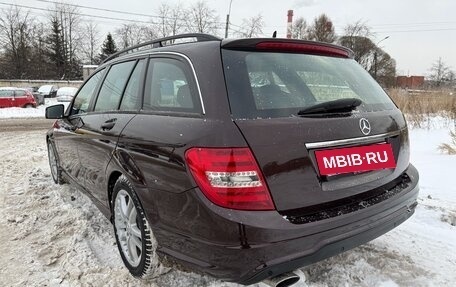 Mercedes-Benz C-Класс, 2011 год, 1 500 000 рублей, 6 фотография