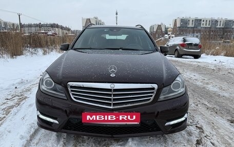 Mercedes-Benz C-Класс, 2011 год, 1 500 000 рублей, 9 фотография