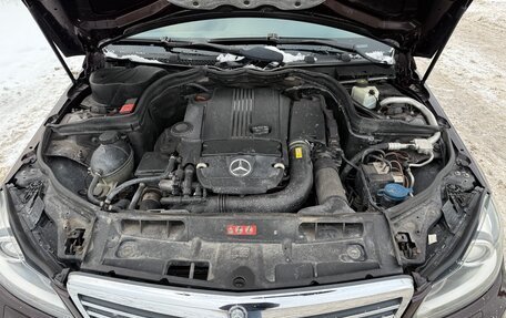 Mercedes-Benz C-Класс, 2011 год, 1 500 000 рублей, 22 фотография