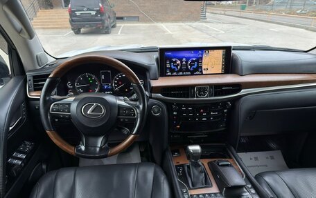 Lexus LX III, 2017 год, 7 300 000 рублей, 6 фотография