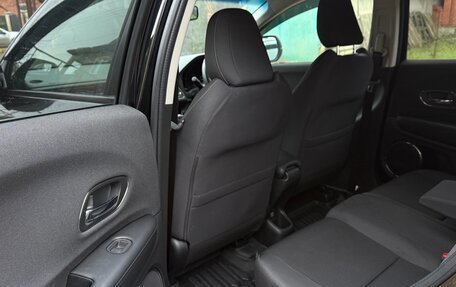 Honda Vezel, 2020 год, 1 995 000 рублей, 10 фотография