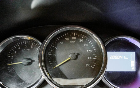 Renault Logan II, 2018 год, 400 000 рублей, 16 фотография