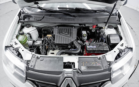 Renault Logan II, 2018 год, 400 000 рублей, 11 фотография