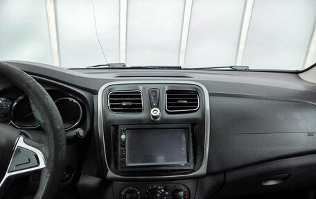 Renault Logan II, 2018 год, 400 000 рублей, 18 фотография