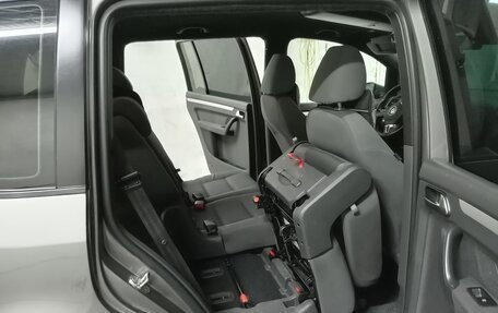 Volkswagen Touran III, 2010 год, 1 150 000 рублей, 8 фотография