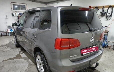 Volkswagen Touran III, 2010 год, 1 150 000 рублей, 5 фотография