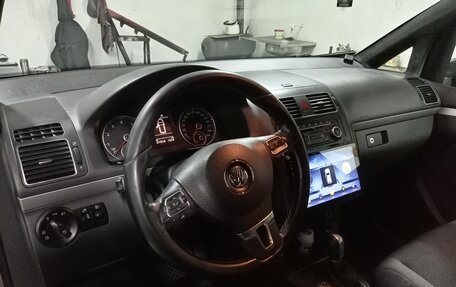Volkswagen Touran III, 2010 год, 1 150 000 рублей, 11 фотография