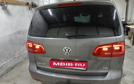 Volkswagen Touran III, 2010 год, 1 150 000 рублей, 3 фотография