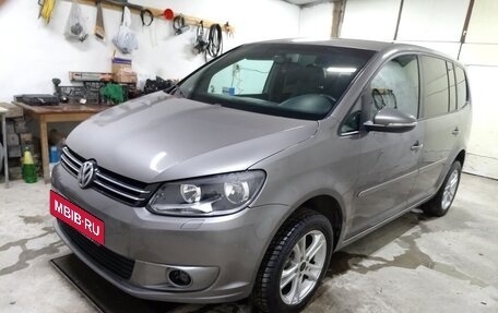 Volkswagen Touran III, 2010 год, 1 150 000 рублей, 12 фотография