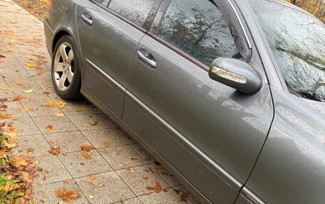 Mercedes-Benz E-Класс, 2005 год, 780 000 рублей, 15 фотография