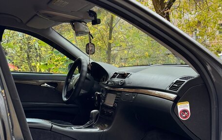 Mercedes-Benz E-Класс, 2005 год, 780 000 рублей, 20 фотография