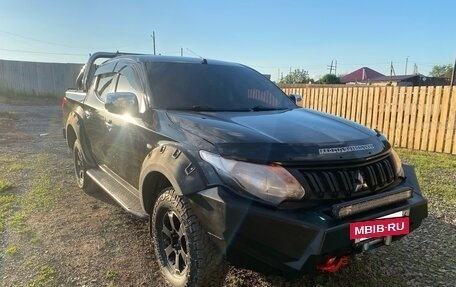 Mitsubishi L200 IV рестайлинг, 2015 год, 2 400 000 рублей, 10 фотография