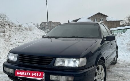 Volkswagen Passat B4, 1993 год, 220 000 рублей, 2 фотография
