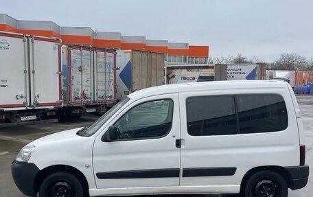 Peugeot Partner II рестайлинг 2, 2006 год, 490 000 рублей, 2 фотография