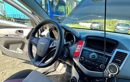 Chevrolet Cruze II, 2009 год, 670 000 рублей, 16 фотография