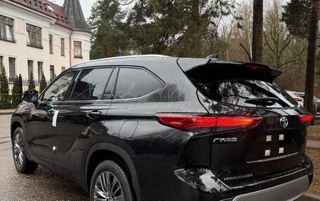 Toyota Highlander, 2025 год, 5 300 000 рублей, 7 фотография
