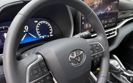 Toyota Highlander, 2025 год, 5 300 000 рублей, 13 фотография