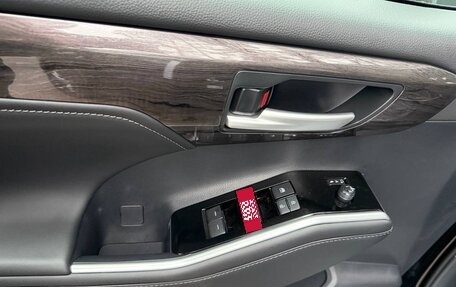 Toyota Highlander, 2025 год, 5 300 000 рублей, 10 фотография