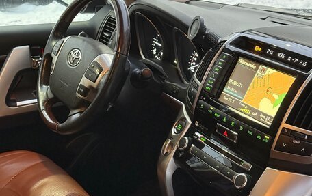 Toyota Land Cruiser 200, 2014 год, 4 000 000 рублей, 4 фотография