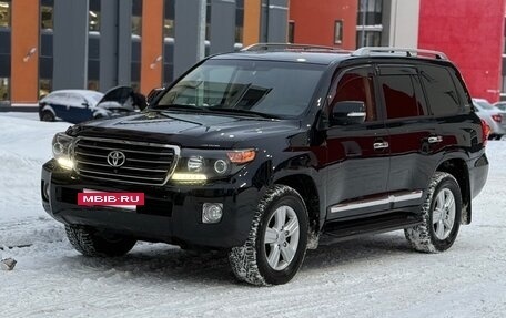 Toyota Land Cruiser 200, 2014 год, 4 000 000 рублей, 32 фотография