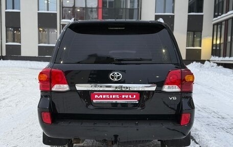 Toyota Land Cruiser 200, 2014 год, 4 000 000 рублей, 34 фотография