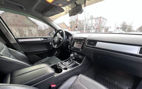 Volkswagen Touareg III, 2011 год, 1 850 000 рублей, 6 фотография
