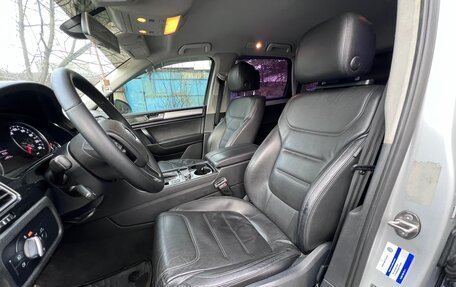 Volkswagen Touareg III, 2011 год, 1 850 000 рублей, 8 фотография