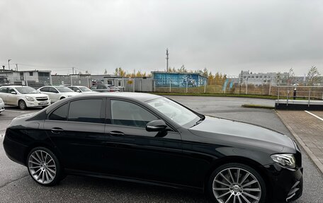 Mercedes-Benz E-Класс, 2020 год, 3 200 000 рублей, 1 фотография