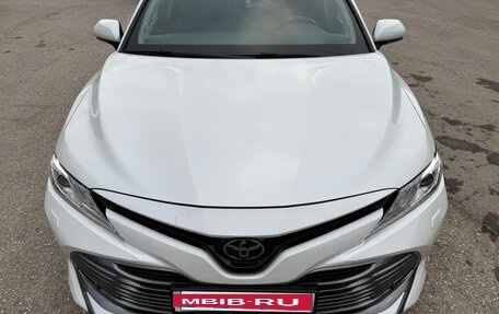 Toyota Camry, 2019 год, 3 100 000 рублей, 1 фотография