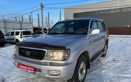 Toyota Land Cruiser 100 рестайлинг 2, 2001 год, 2 050 000 рублей, 1 фотография