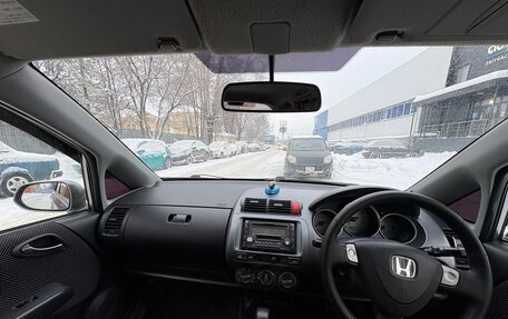 Honda Fit III, 2002 год, 365 000 рублей, 10 фотография