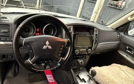 Mitsubishi Pajero IV, 2017 год, 3 200 000 рублей, 8 фотография
