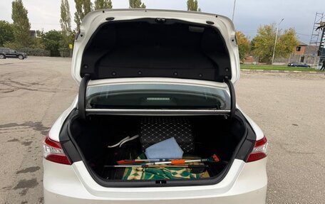 Toyota Camry, 2019 год, 3 100 000 рублей, 4 фотография