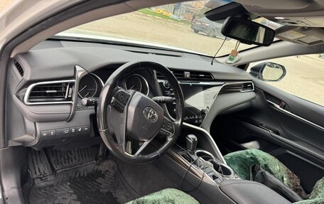 Toyota Camry, 2019 год, 3 100 000 рублей, 10 фотография