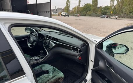 Toyota Camry, 2019 год, 3 100 000 рублей, 12 фотография