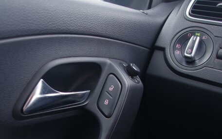 Volkswagen Polo VI (EU Market), 2012 год, 735 000 рублей, 20 фотография