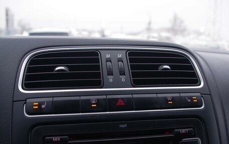 Volkswagen Polo VI (EU Market), 2012 год, 735 000 рублей, 14 фотография