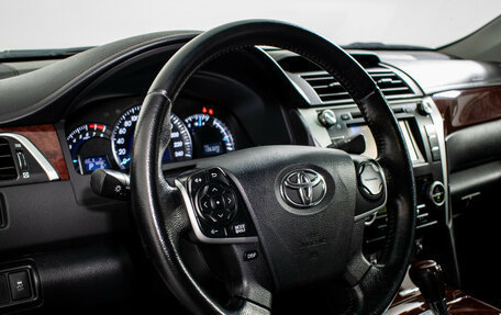 Toyota Camry, 2014 год, 1 730 000 рублей, 13 фотография