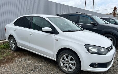 Volkswagen Polo VI (EU Market), 2012 год, 950 000 рублей, 3 фотография