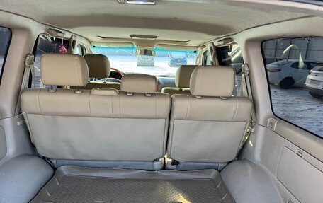 Toyota Land Cruiser 100 рестайлинг 2, 2001 год, 2 050 000 рублей, 19 фотография