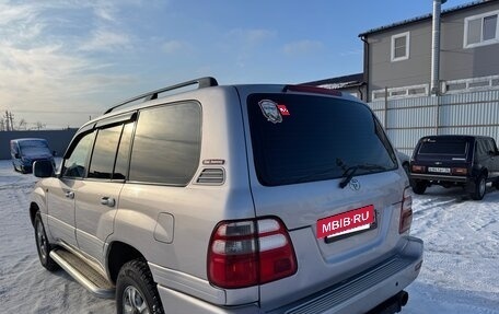 Toyota Land Cruiser 100 рестайлинг 2, 2001 год, 2 050 000 рублей, 7 фотография