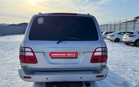 Toyota Land Cruiser 100 рестайлинг 2, 2001 год, 2 050 000 рублей, 6 фотография