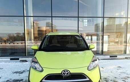Toyota Sienta II, 2017 год, 1 190 000 рублей, 2 фотография