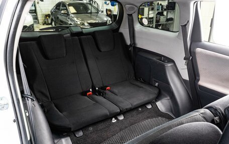 Toyota Wish II, 2011 год, 1 099 000 рублей, 22 фотография