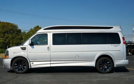 Chevrolet Express II, 2023 год, 17 229 316 рублей, 9 фотография